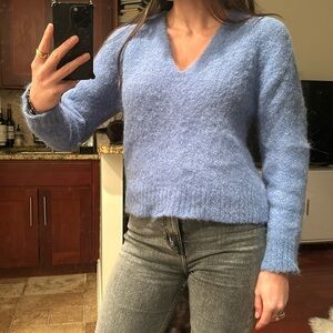 Equipment v neck sweater size small blue